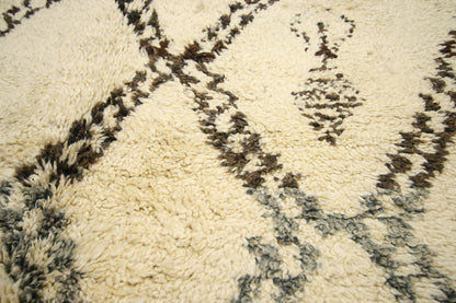 7 x 9 Vintage Moroccan Rug 74730