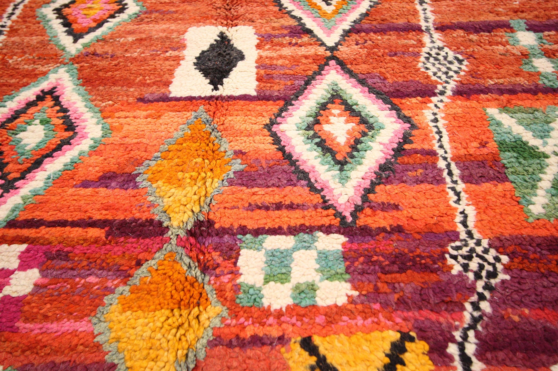 5 x 8 Vintage Moroccan Rug 74815