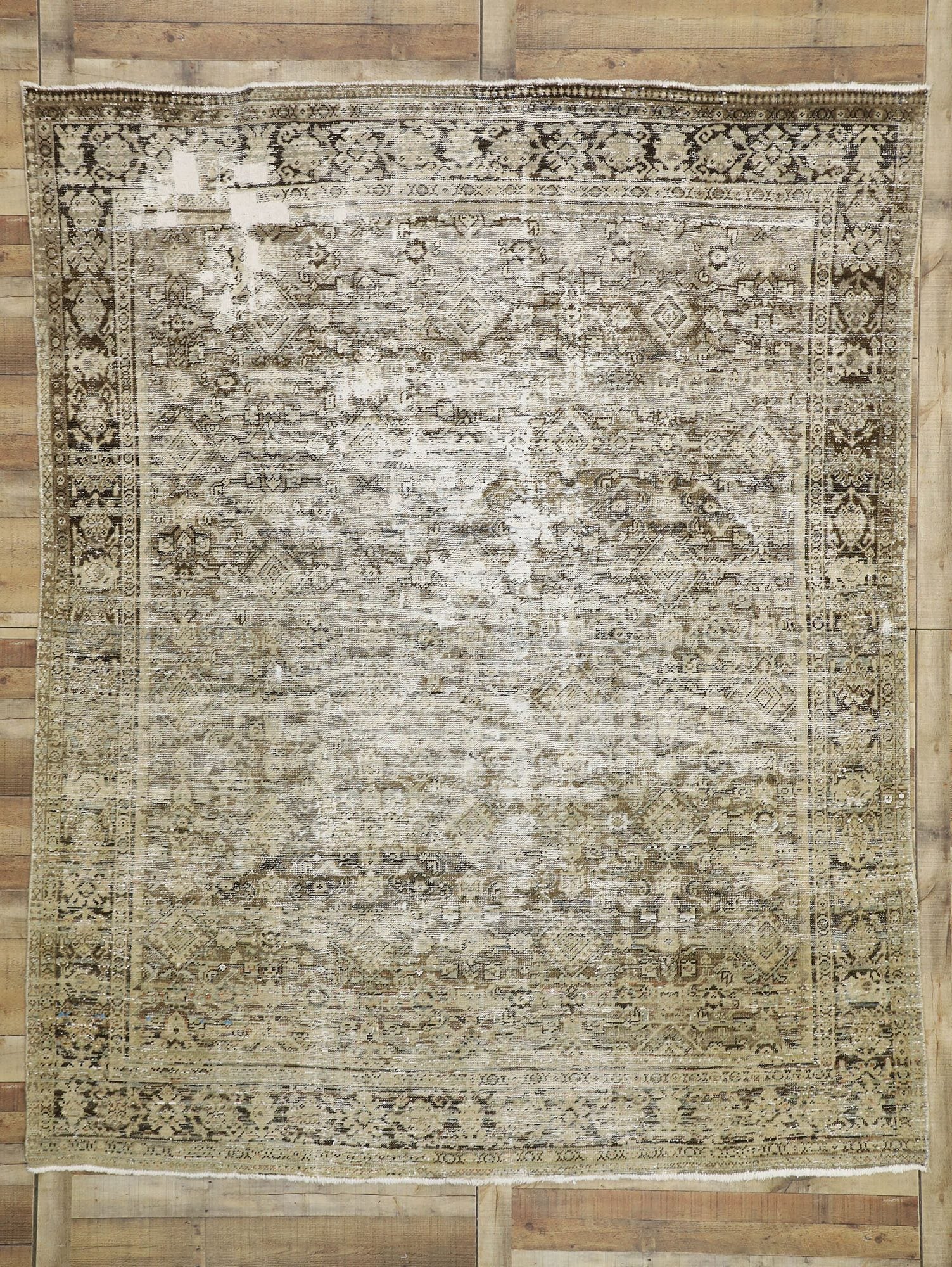 8 x 10 Antique-Worn Persian Mahal Rug 74910