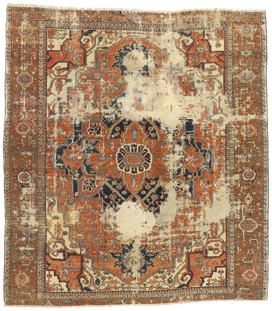 10 x 13 Antique Persian Serapi Rug 74951