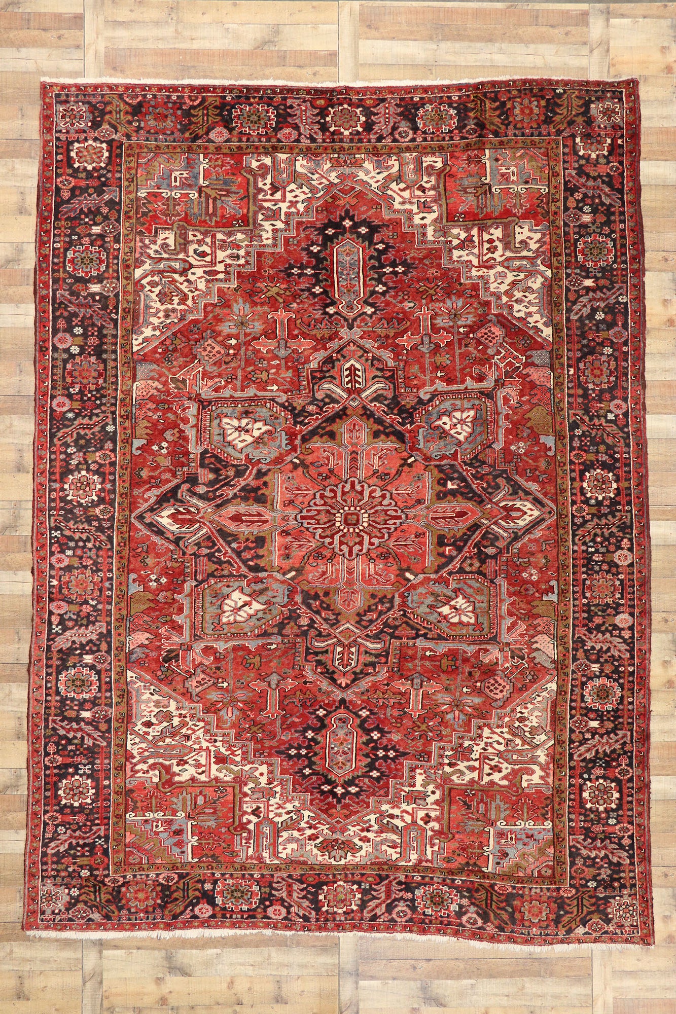 10 x 13 Vintage Persian Heriz Rug 74970