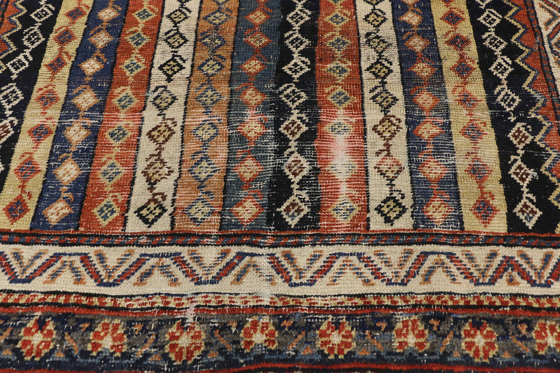 4 x 5 Antique Persian Bakhtiari Rug 74992