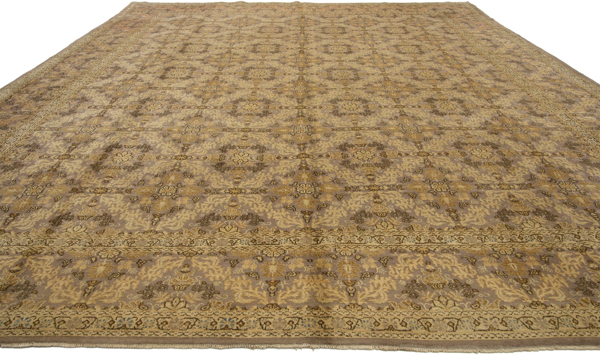 10 x 13 Vintage Persian Mashhad Rug 75138