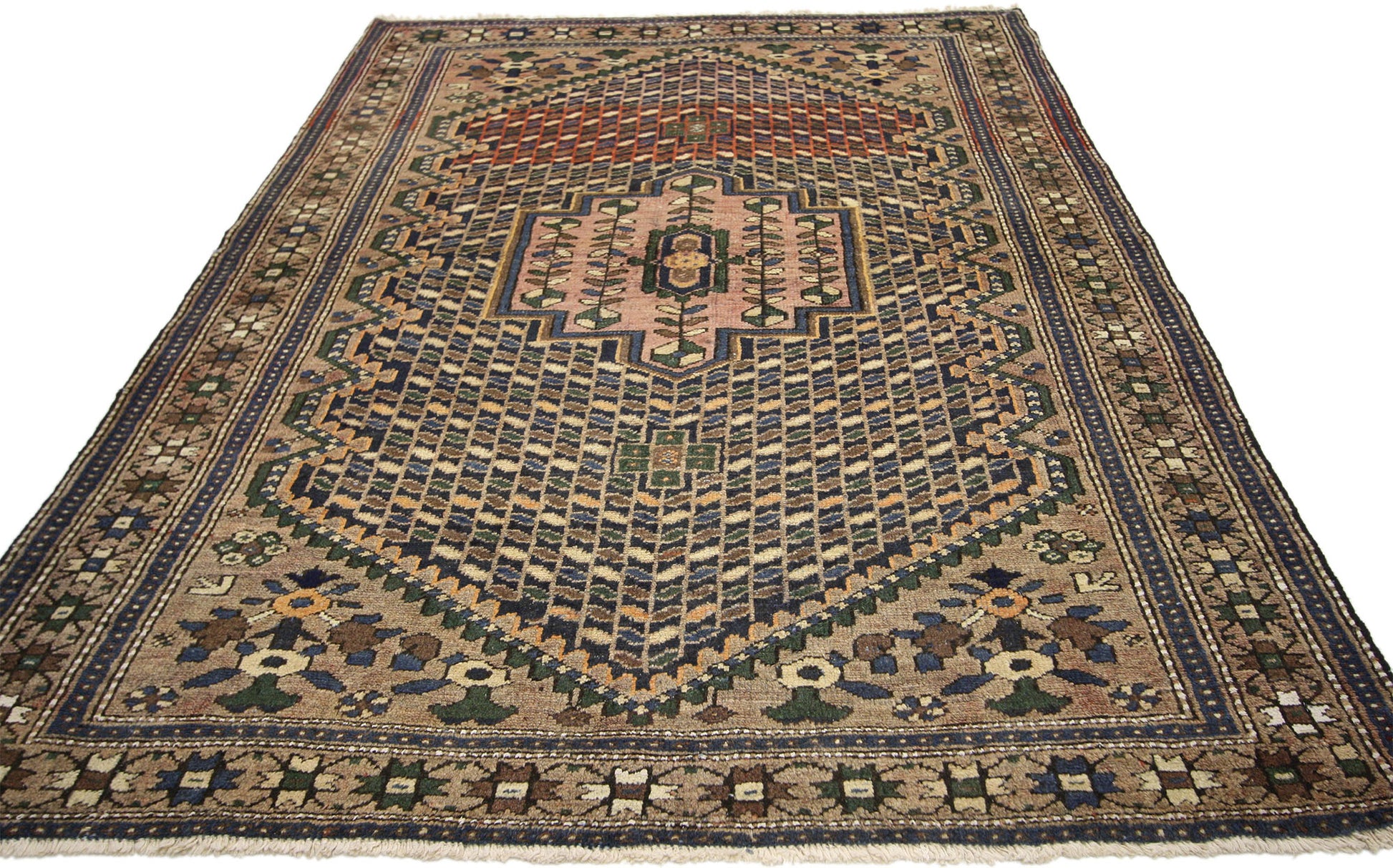 4 x 6 Vintage Persian Bakhtiari Rug 75287