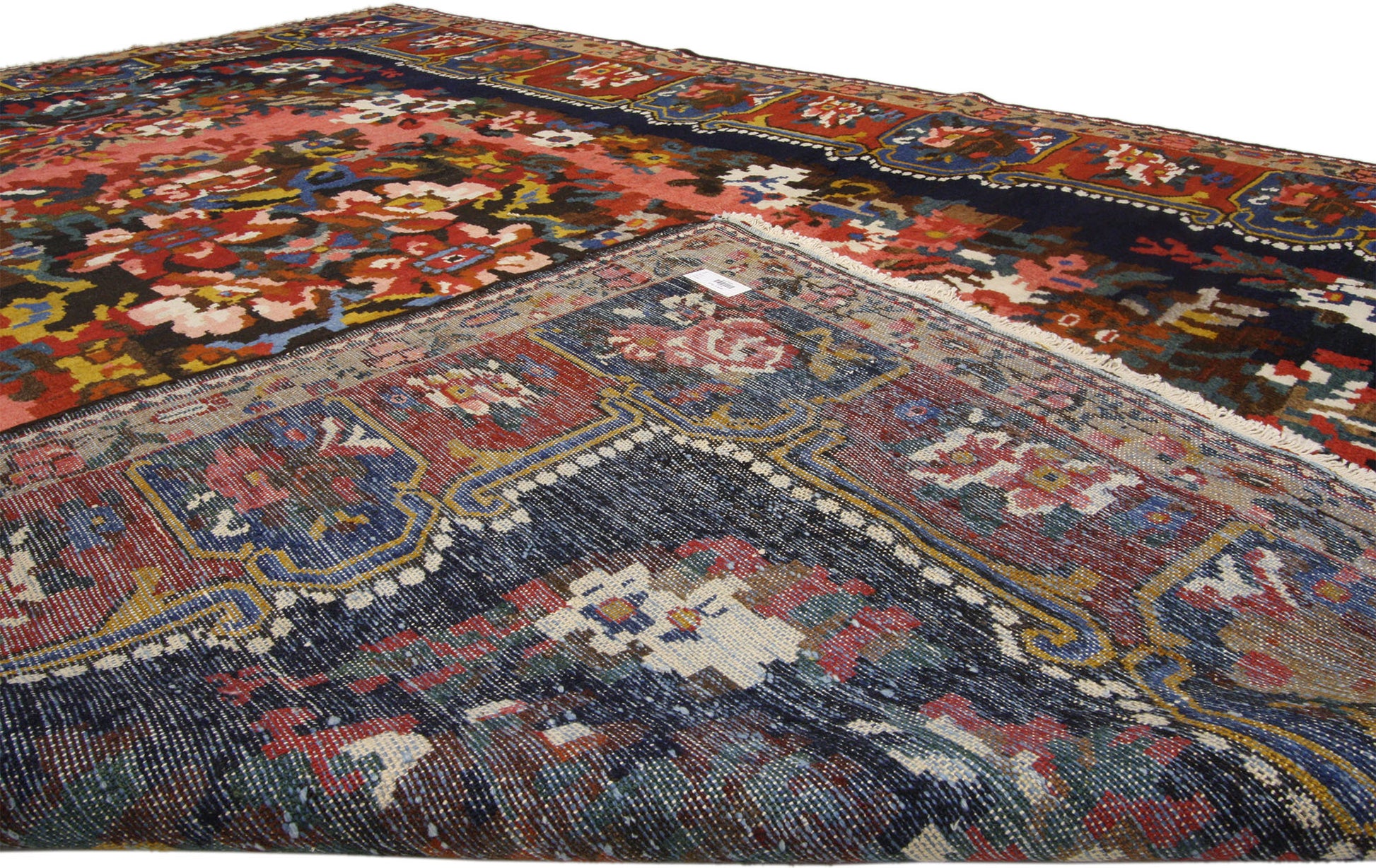 7 x 10 Antique Persian Bakhtiari Rug 75358
