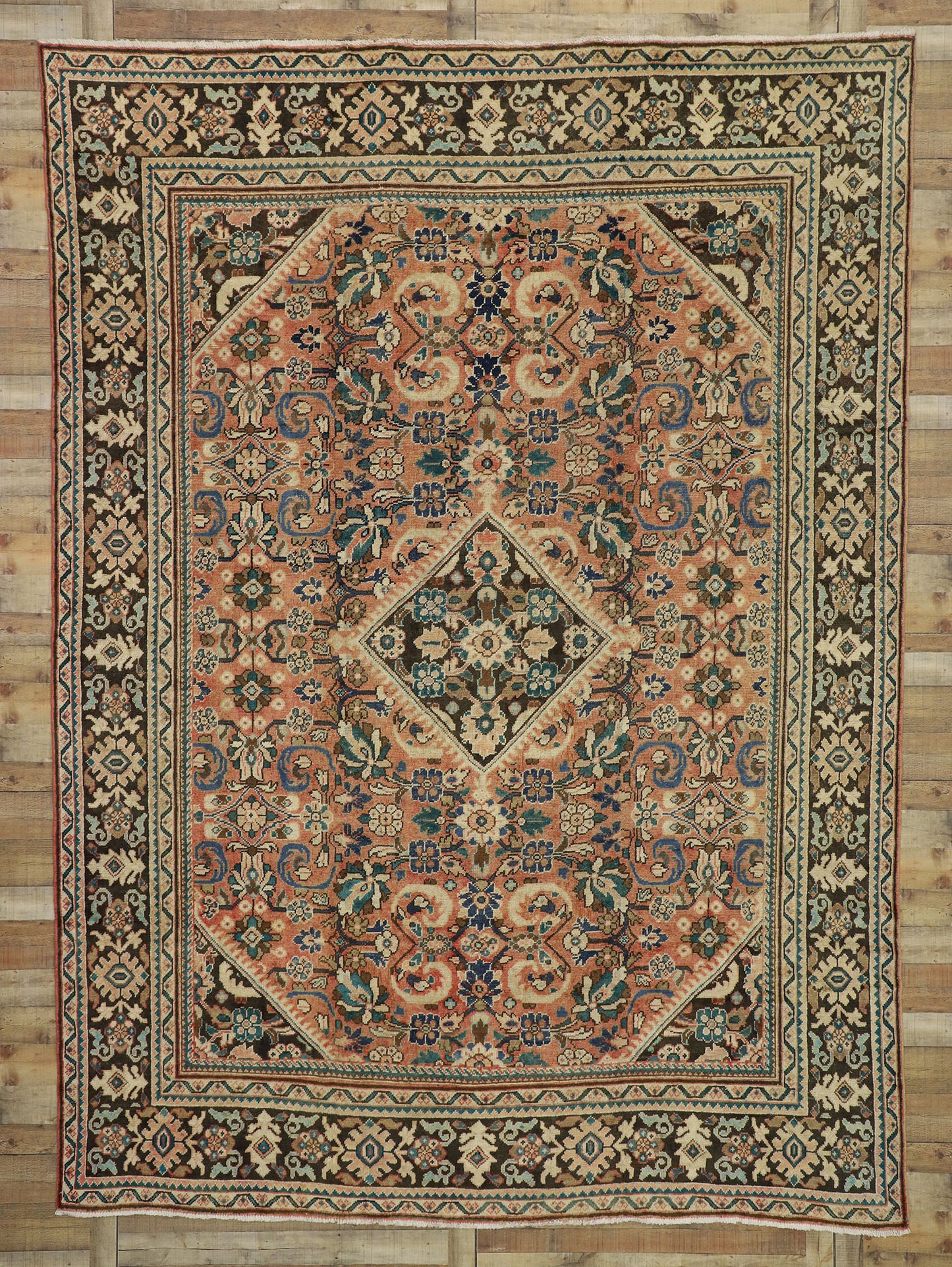 10 x 13 Vintage Mahal Rug 75539