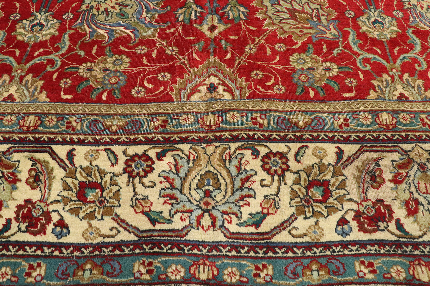 9 x 16 Vintage Persian Tabriz Rug 75593