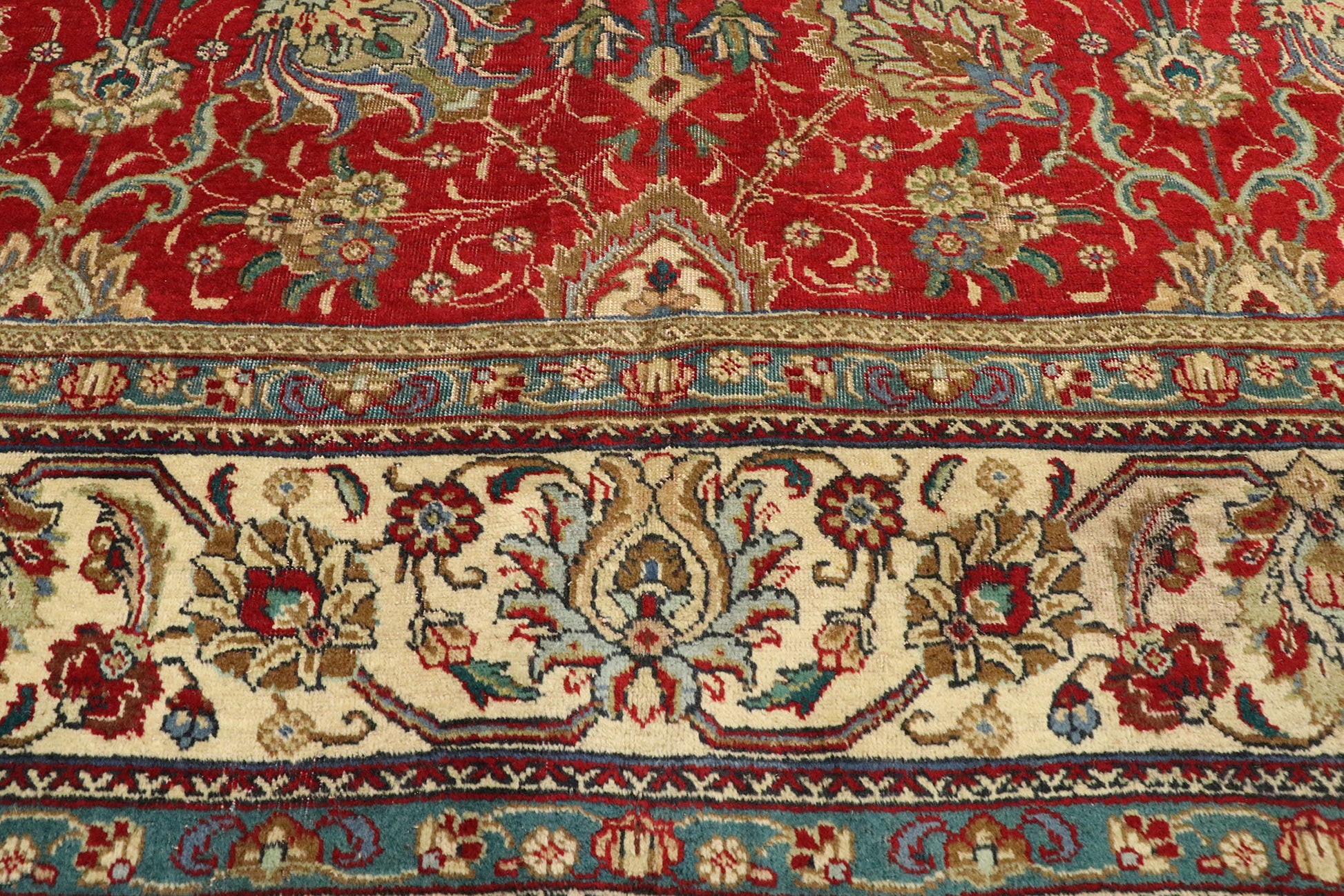 9 x 16 Vintage Persian Tabriz Rug 75593