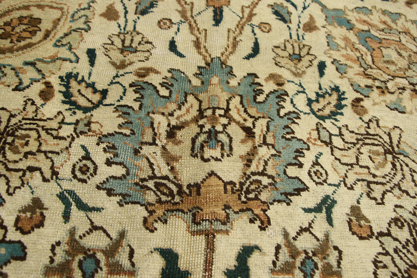 11 x 16 Vintage Persian Tabriz Rug 75613