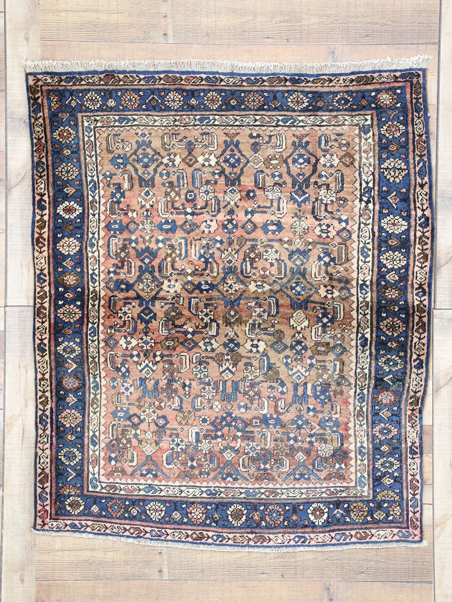 4 x 4 Vintage Bijar Rug 75658