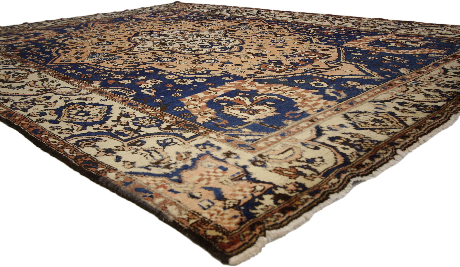 7 x 10 Vintage Persian Bakhtiari Rug 75714