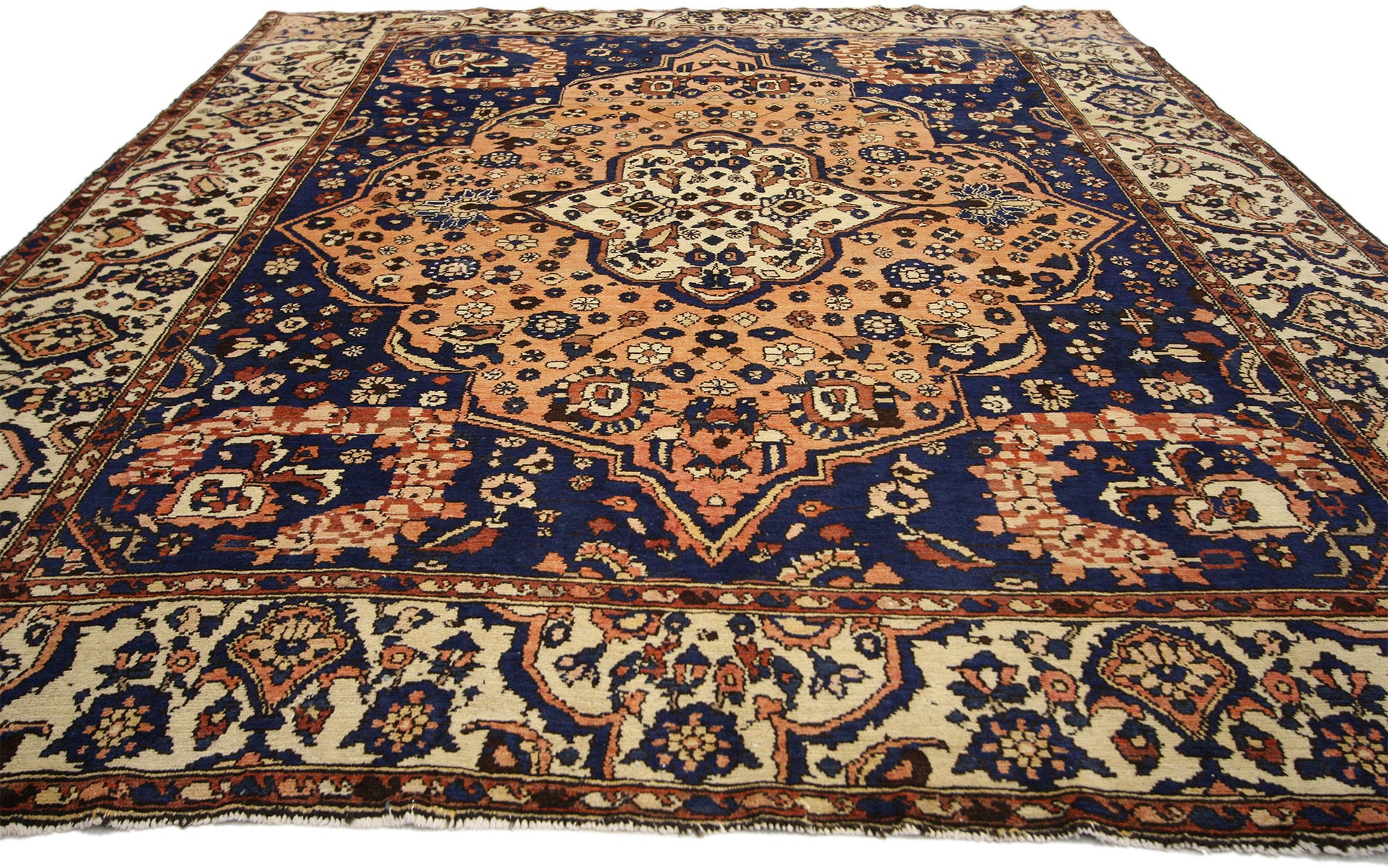 7 x 10 Vintage Persian Bakhtiari Rug 75714