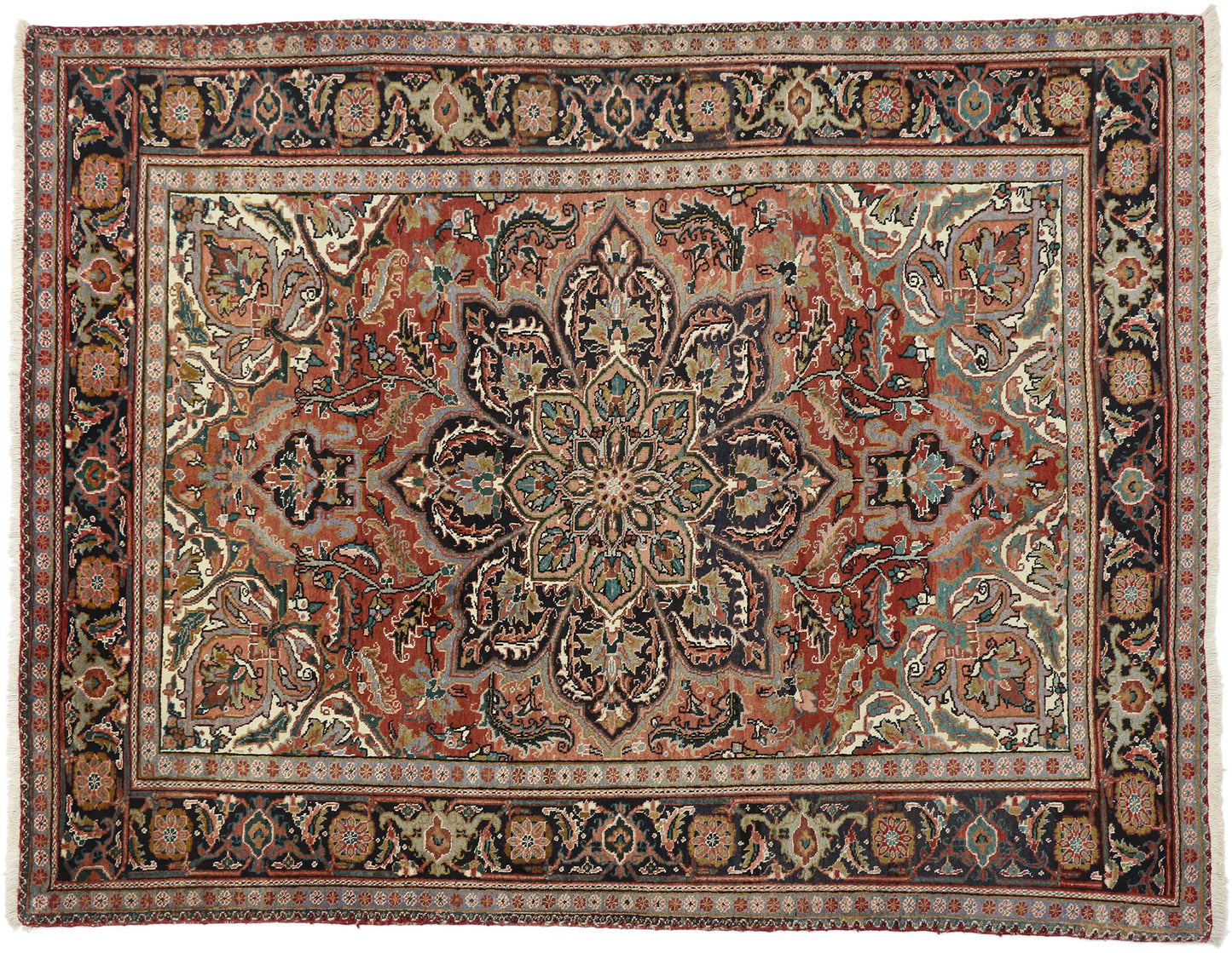 8 x 10 Vintage Heriz Rug 75860