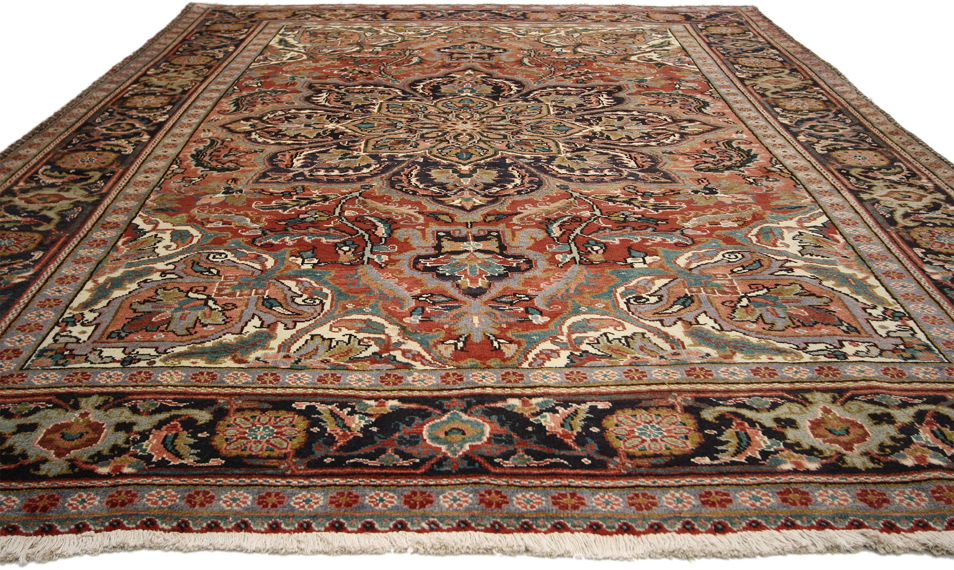 8 x 10 Vintage Heriz Rug 75860