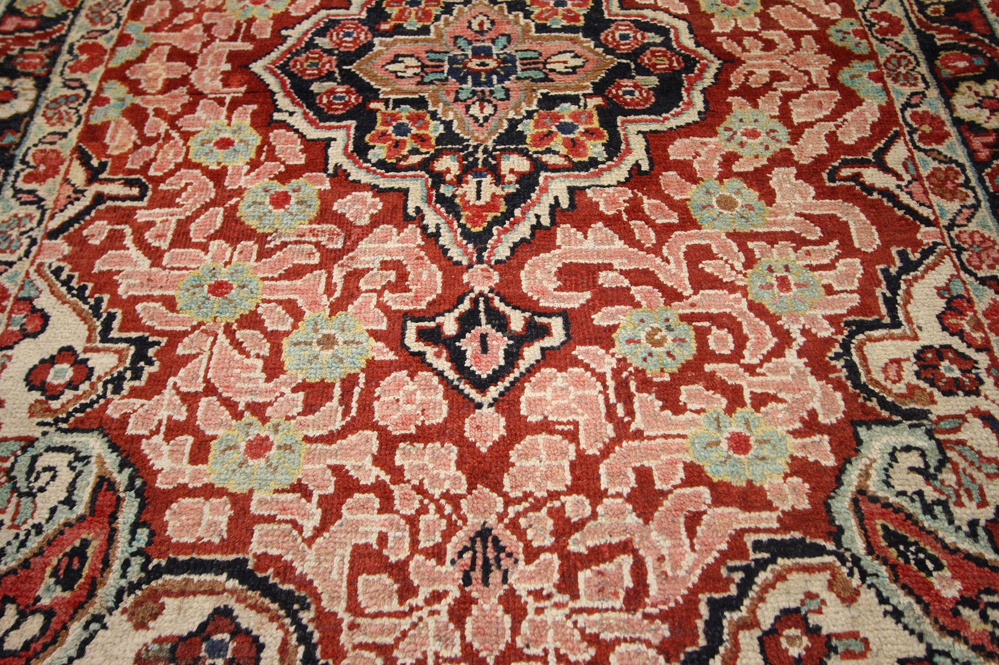 4 x 6 Vintage Persian Mahal Rug 75981