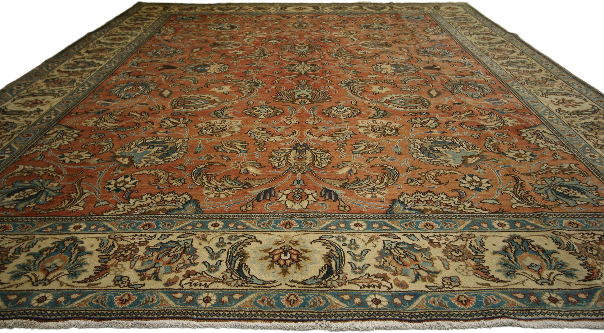 10 x 13 Vintage Persian Tabriz Rug 76281