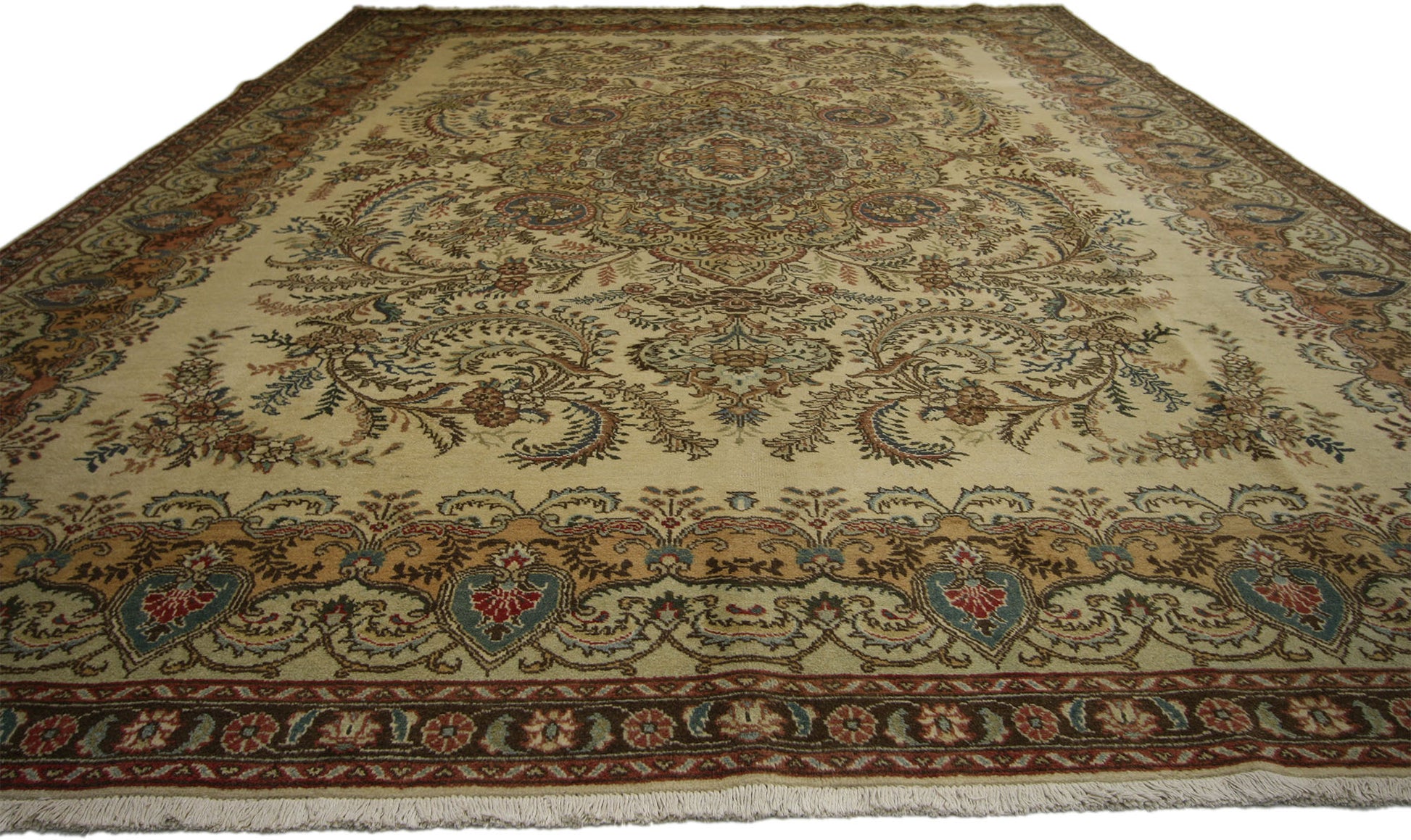 10 x 13 Vintage Persian Tabriz Rug 76285