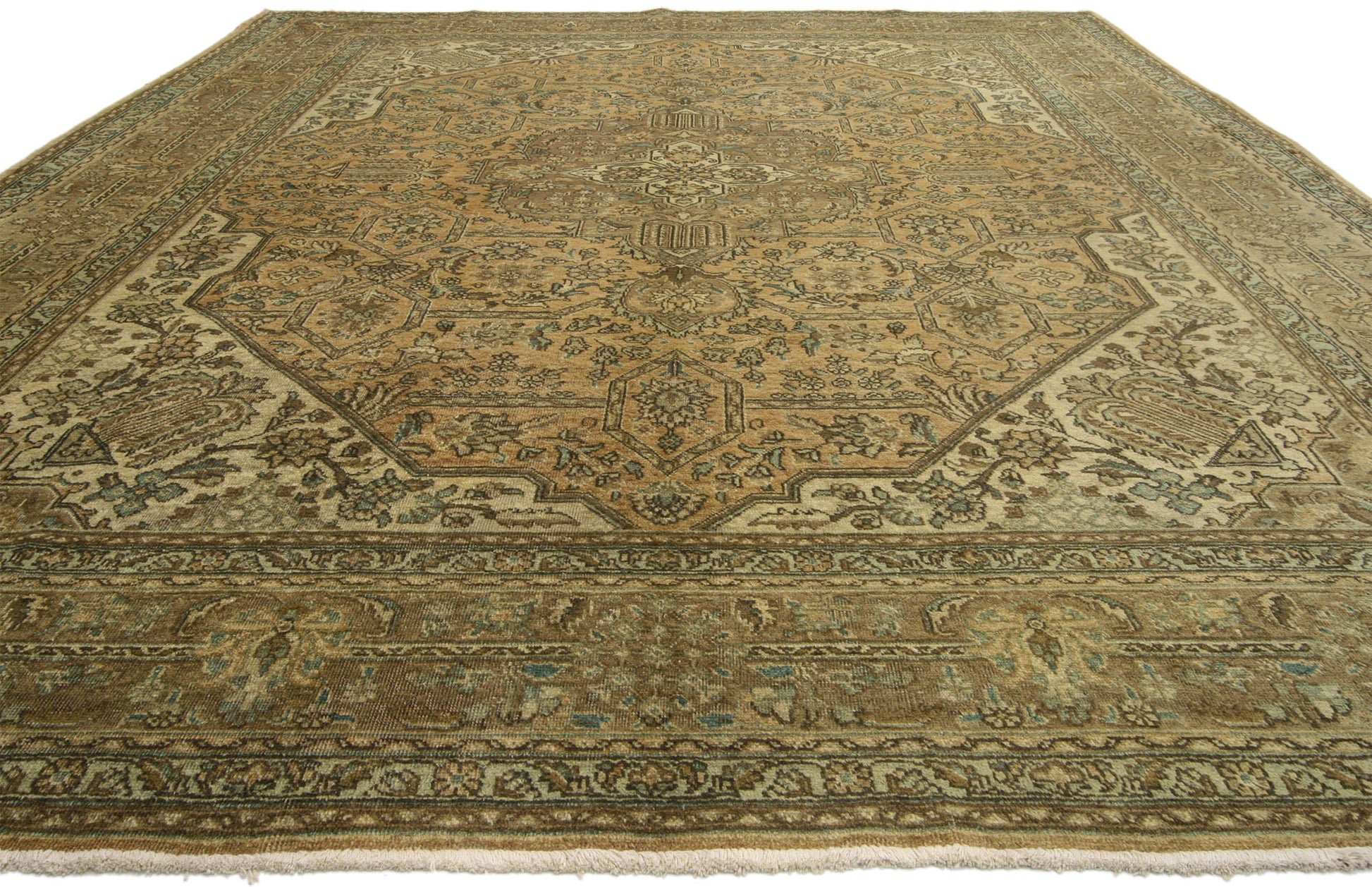 10 x 13 Vintage Persian Tabriz Rug 76334