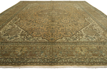 10 x 13 Vintage Persian Tabriz Rug 76334