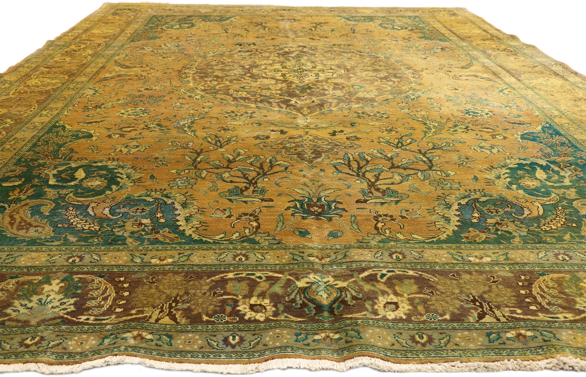 10 x 16 Vintage Persian Tabriz Rug 76348