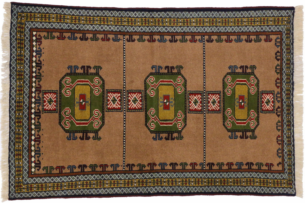 4 x 6 Vintage Shiraz Rug 76404