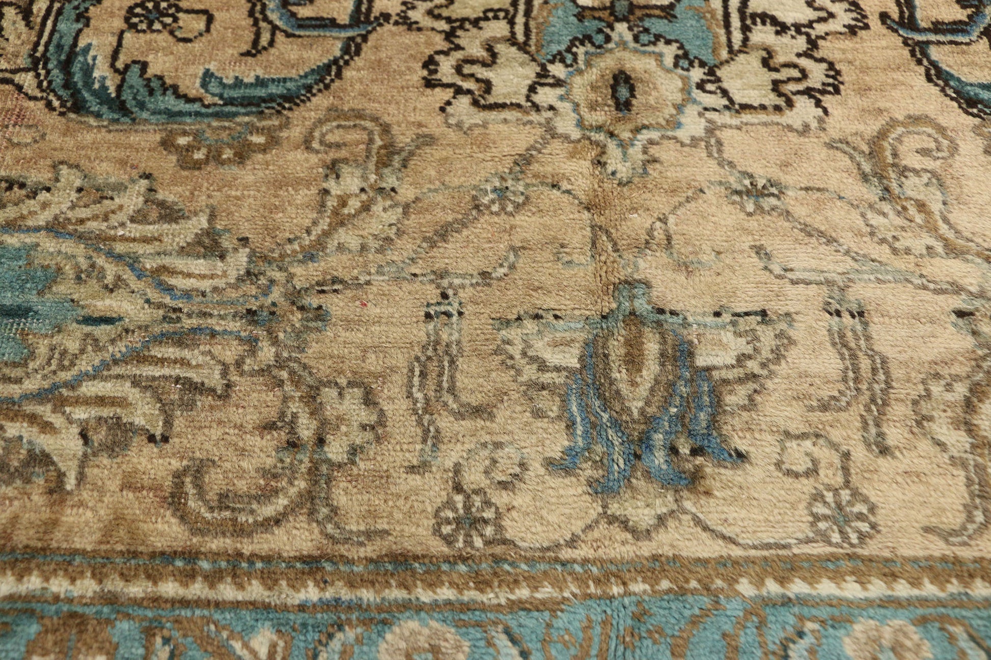 10 x 16 Vintage Persian Tabriz Rug 76449
