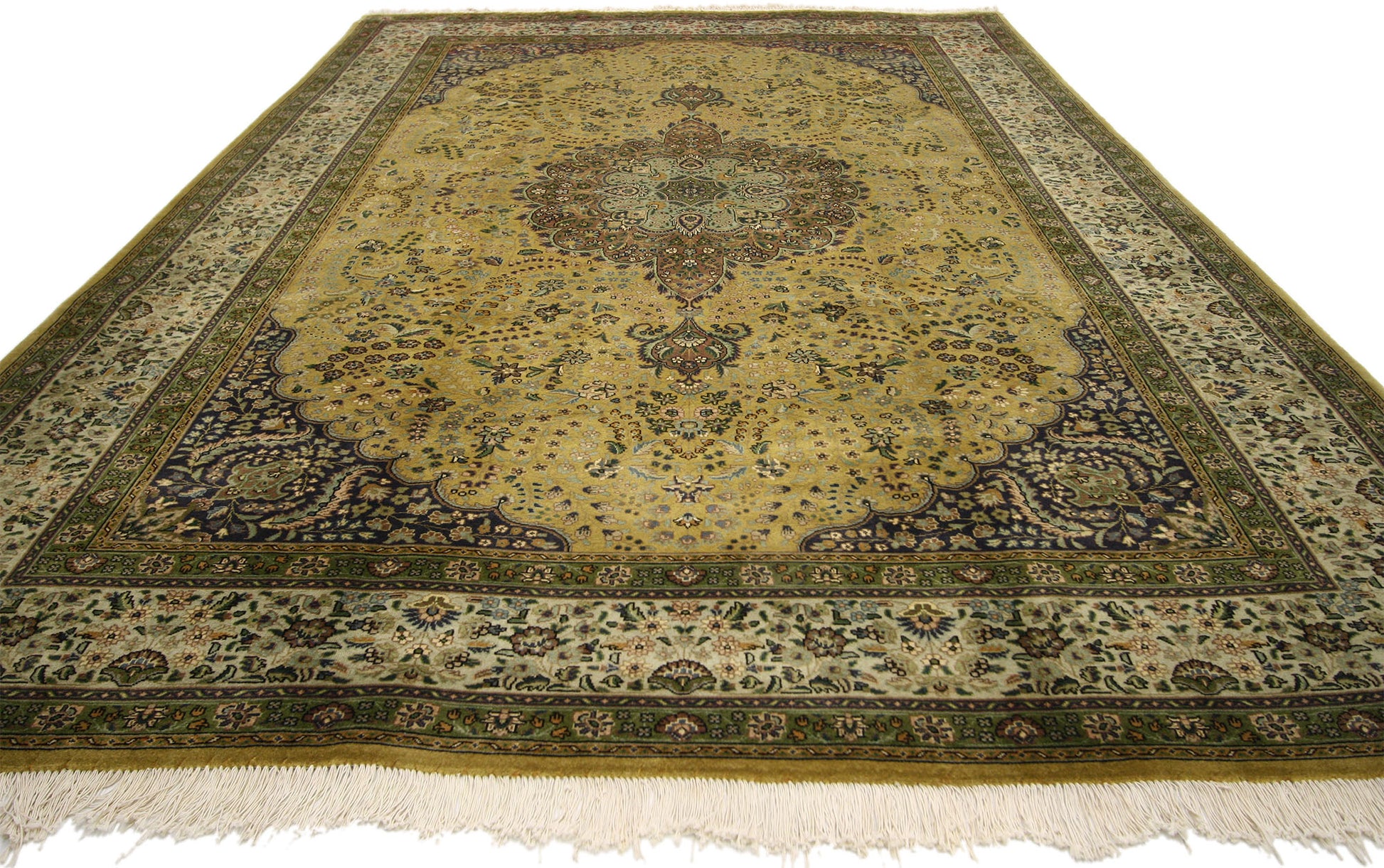 7 x 10 Vintage Tabriz Rug 76499