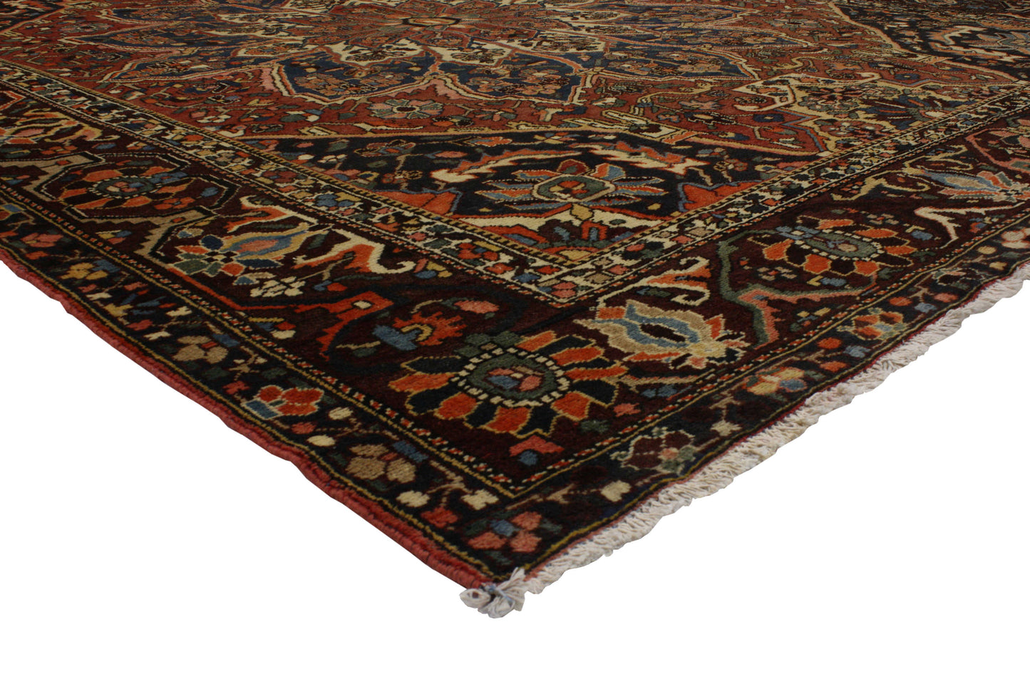 11 x 13 Antique Bakhtiari Rug 76562