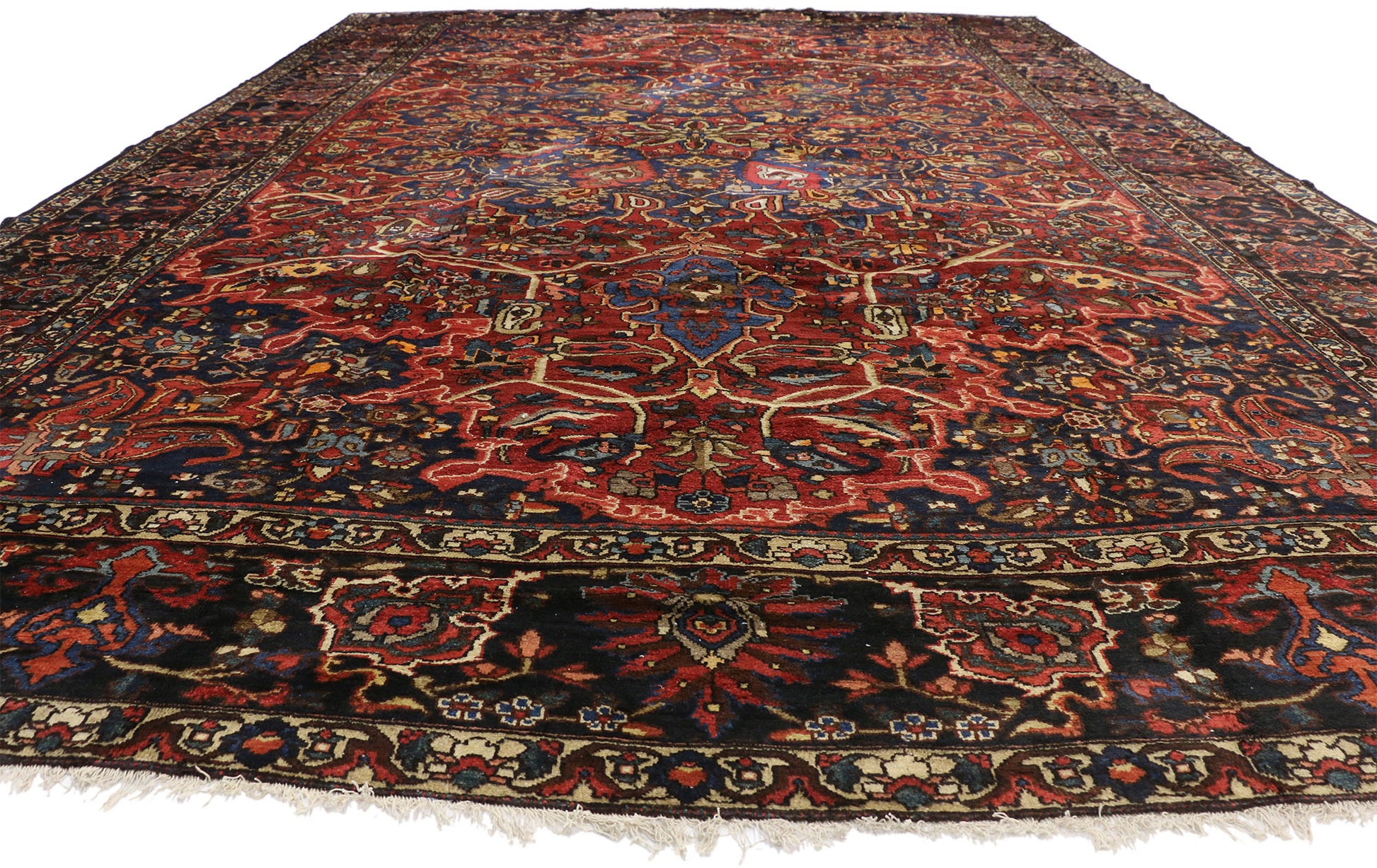 11 x 16 Antique Bakhtiari Rug 76587
