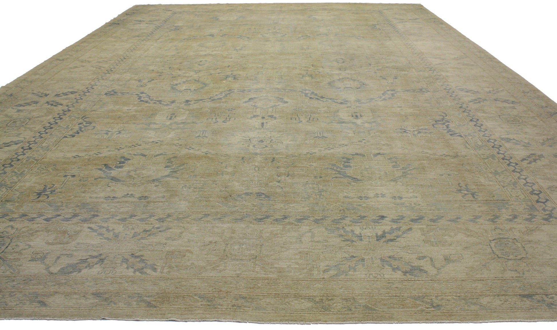 14 x 21 Pakistan Rug 76652