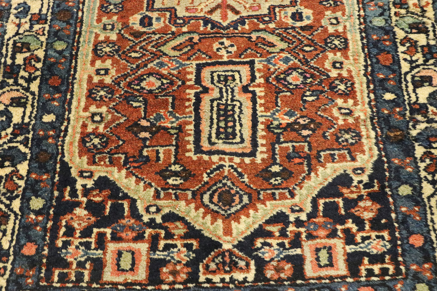 2 x 4 Antique Heriz Rug 76667