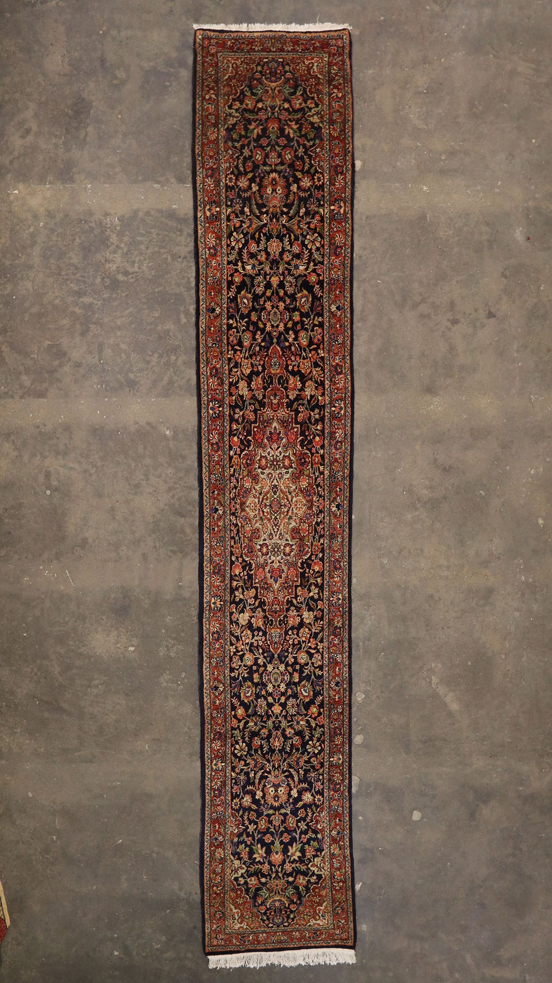 3 x 16 Persian Qazvin Runner 76690