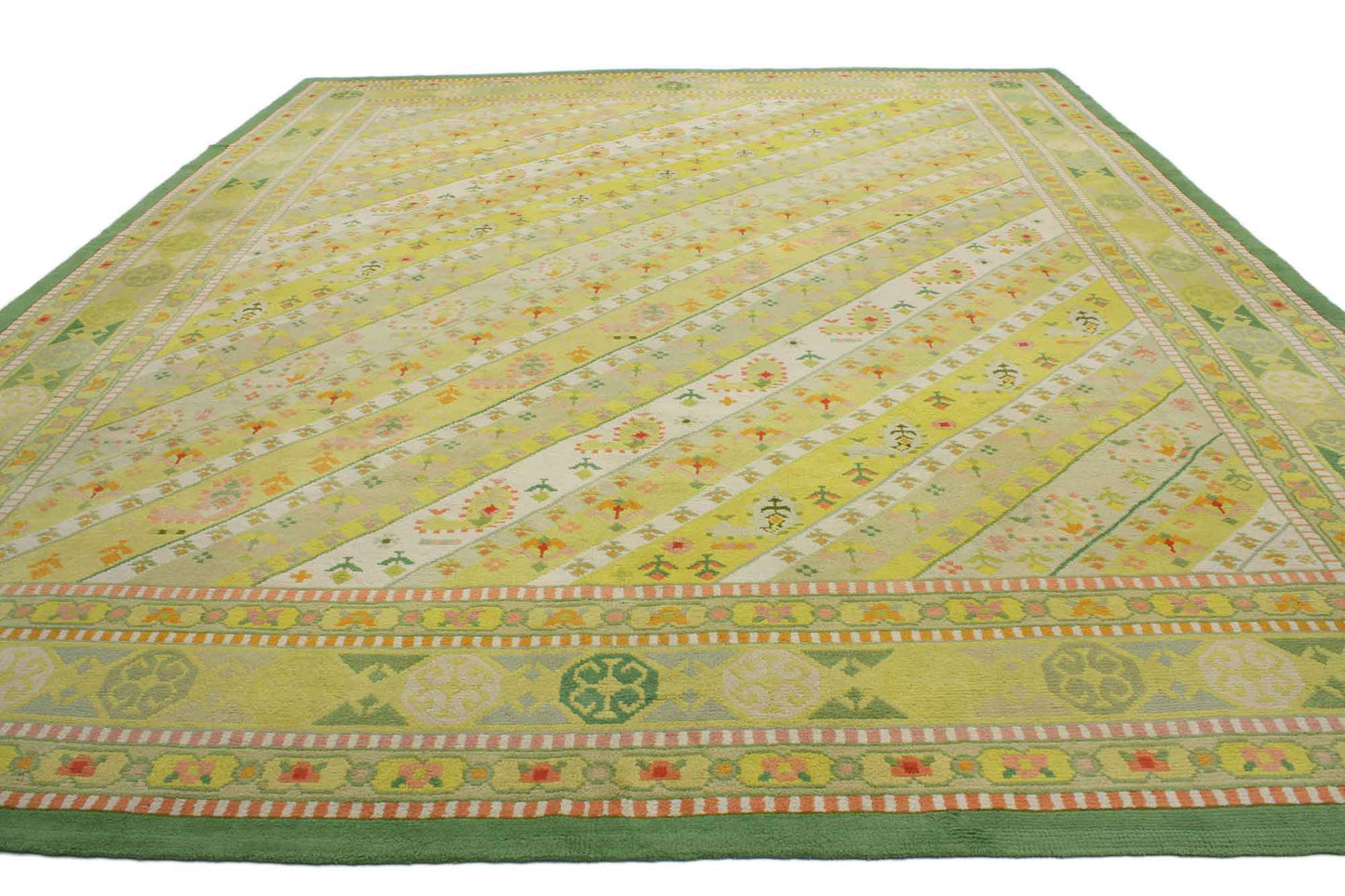 12 x 15 Vintage Cuenca Spanish Rug 76742