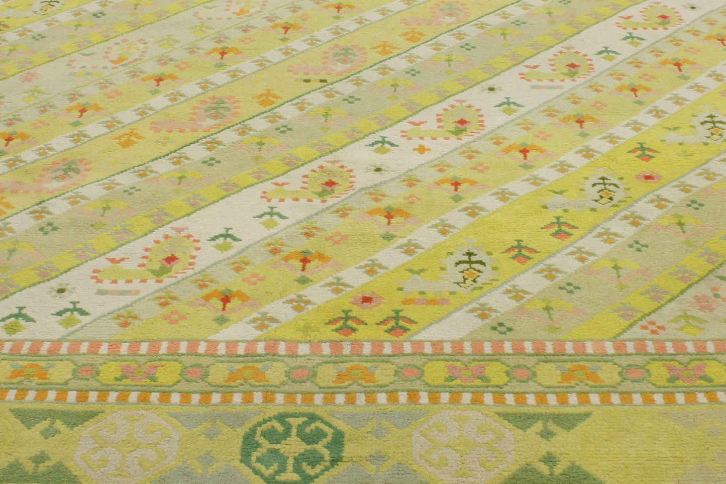 12 x 15 Vintage Cuenca Spanish Rug 76742