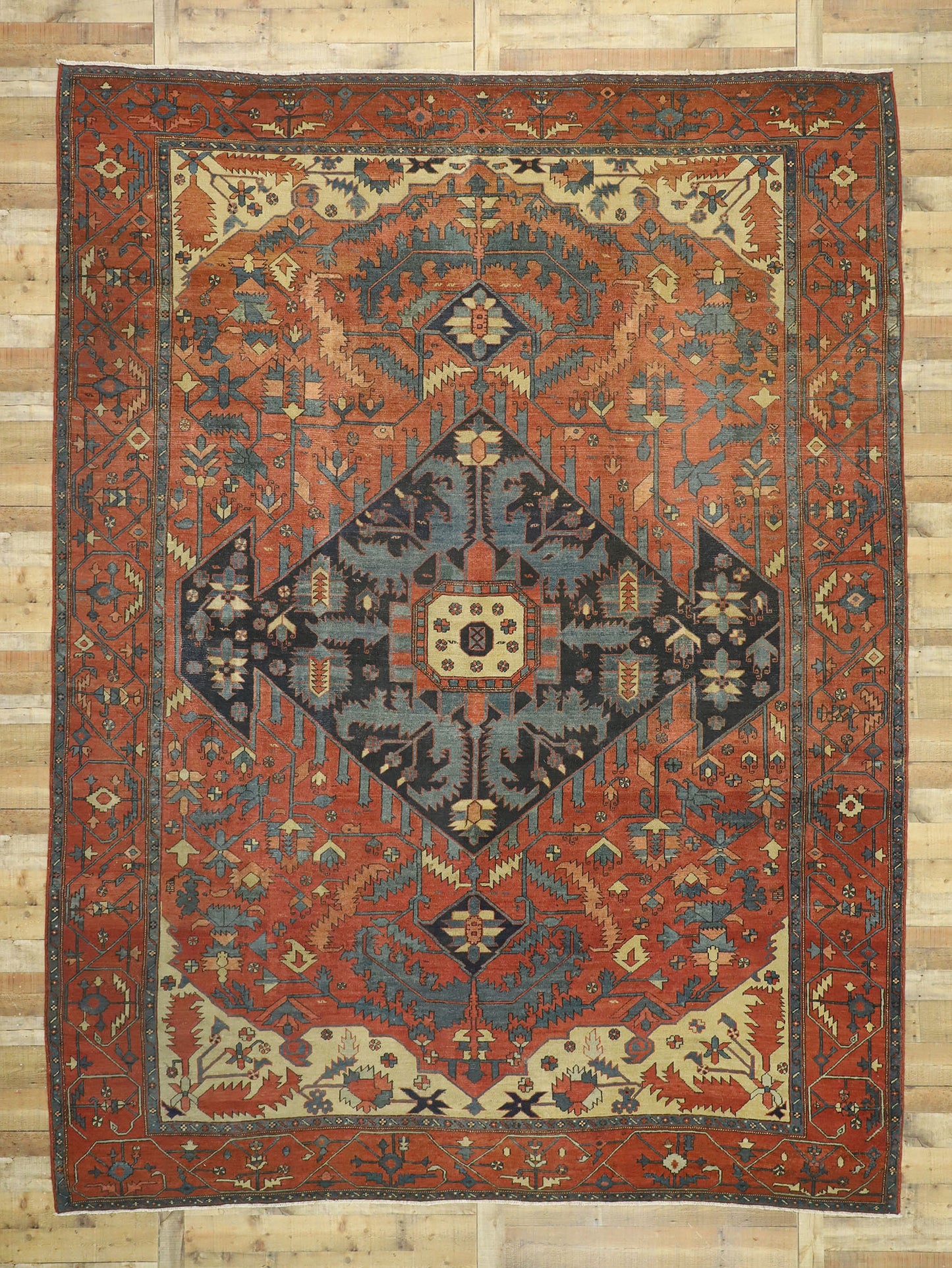 11 x 14 Antique Persian Serapi Rug 76781