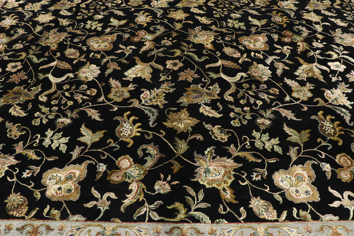 9 x 12 Vintage Floral Indian Rug 76873