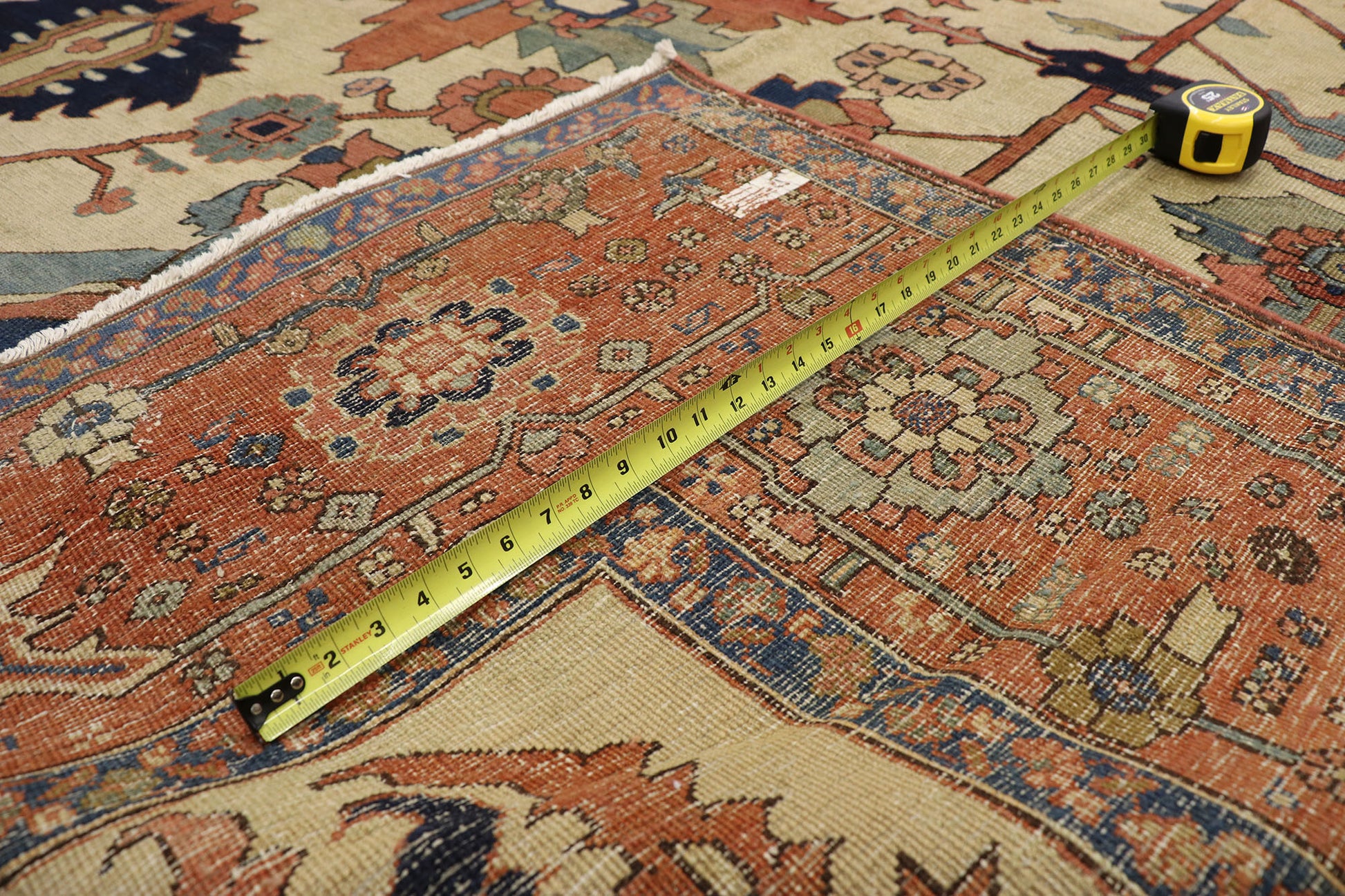 11 x 15 Antique Persian Serapi Rug 76927