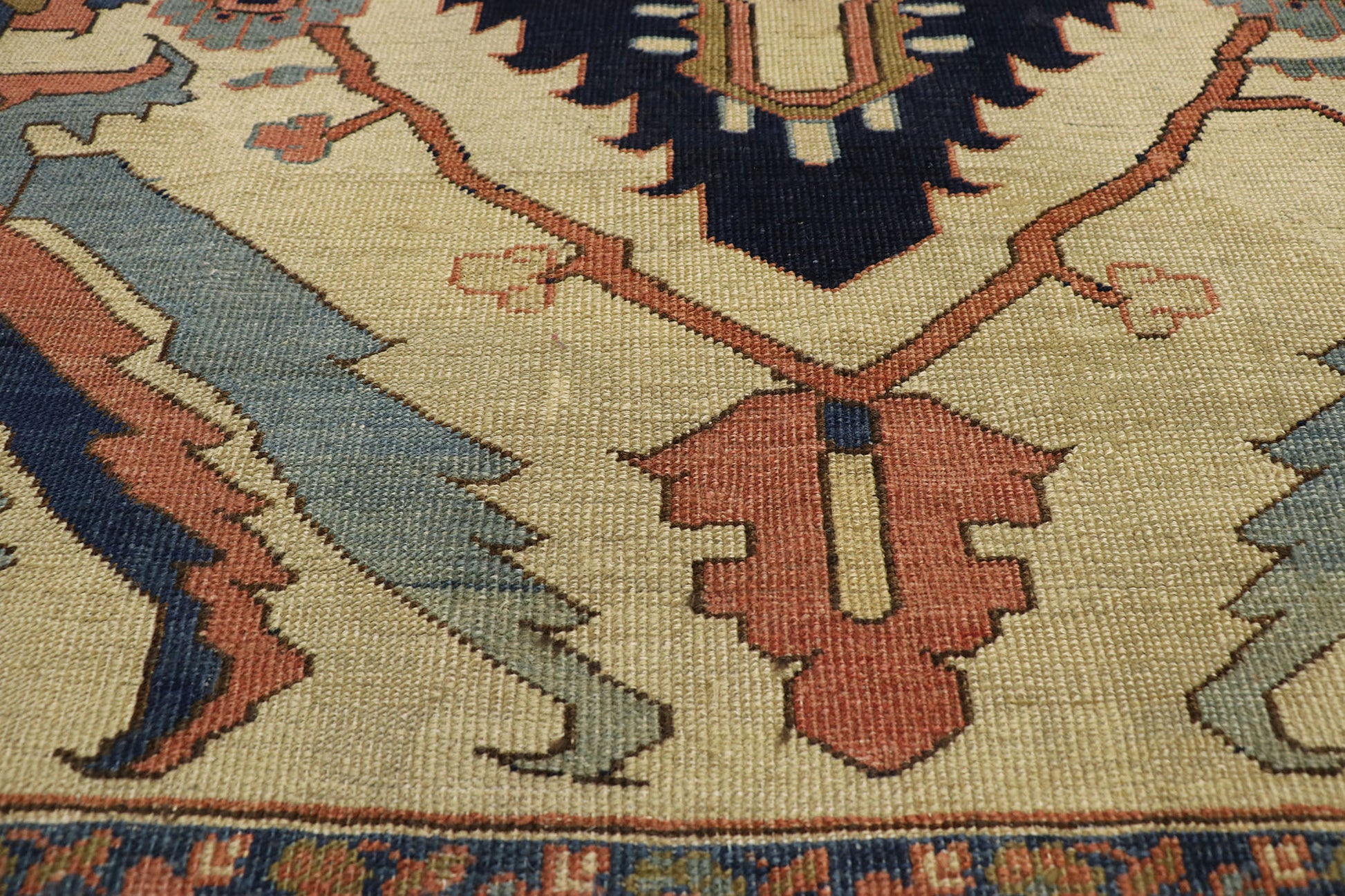 11 x 15 Antique Persian Serapi Rug 76927