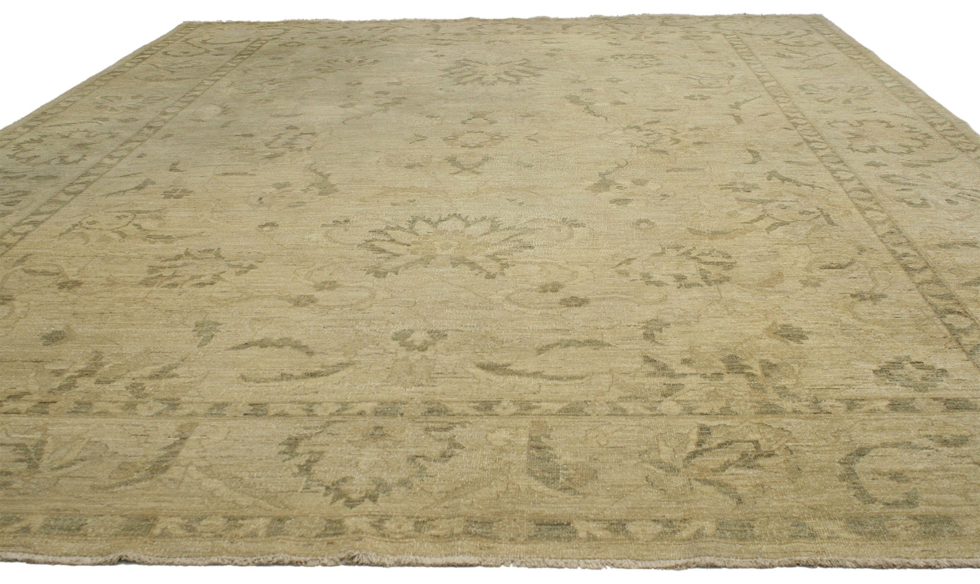 10 x 13 Pakistan Rug 76977
