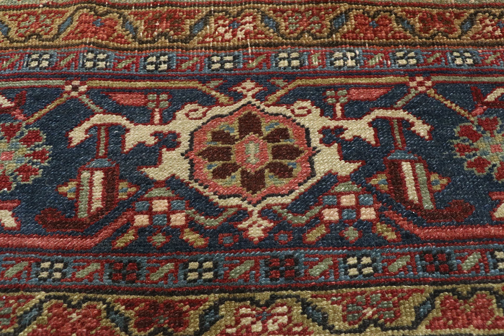 12 x 19 Antique Persian Serapi Rug 77219