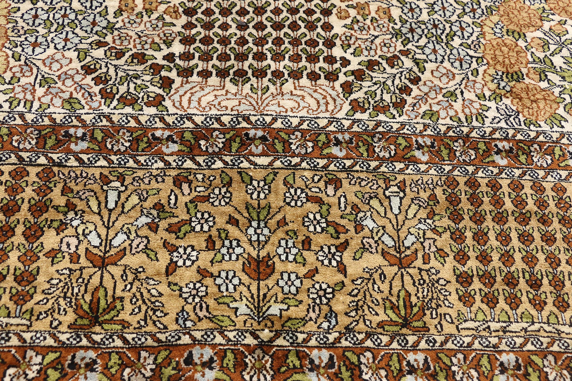 6 x 9 Vintage Kashmir Rug 77224