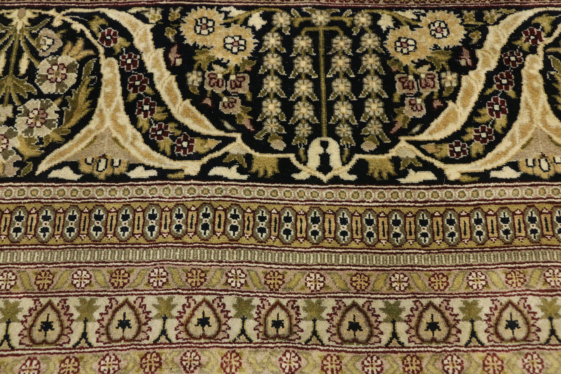 10 x 14 Vintage Pakistani Rug 77250