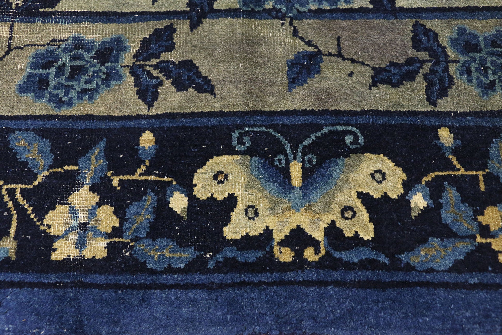 9 x 14 Antique Chinese Peking Rug 77266