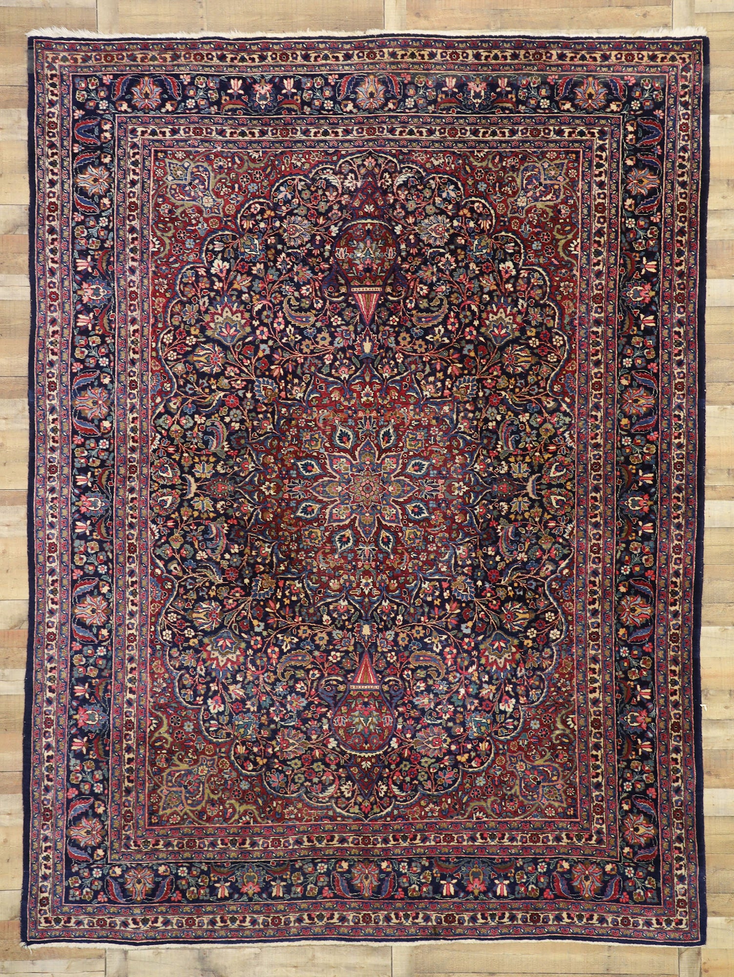 10 x 13 Vintage Persian Mashhad Rug 77355