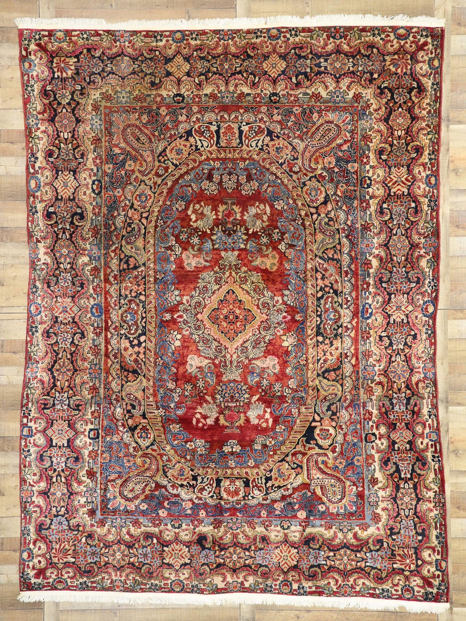 8 x 12 Antique Persian Sarouk Rug 77386
