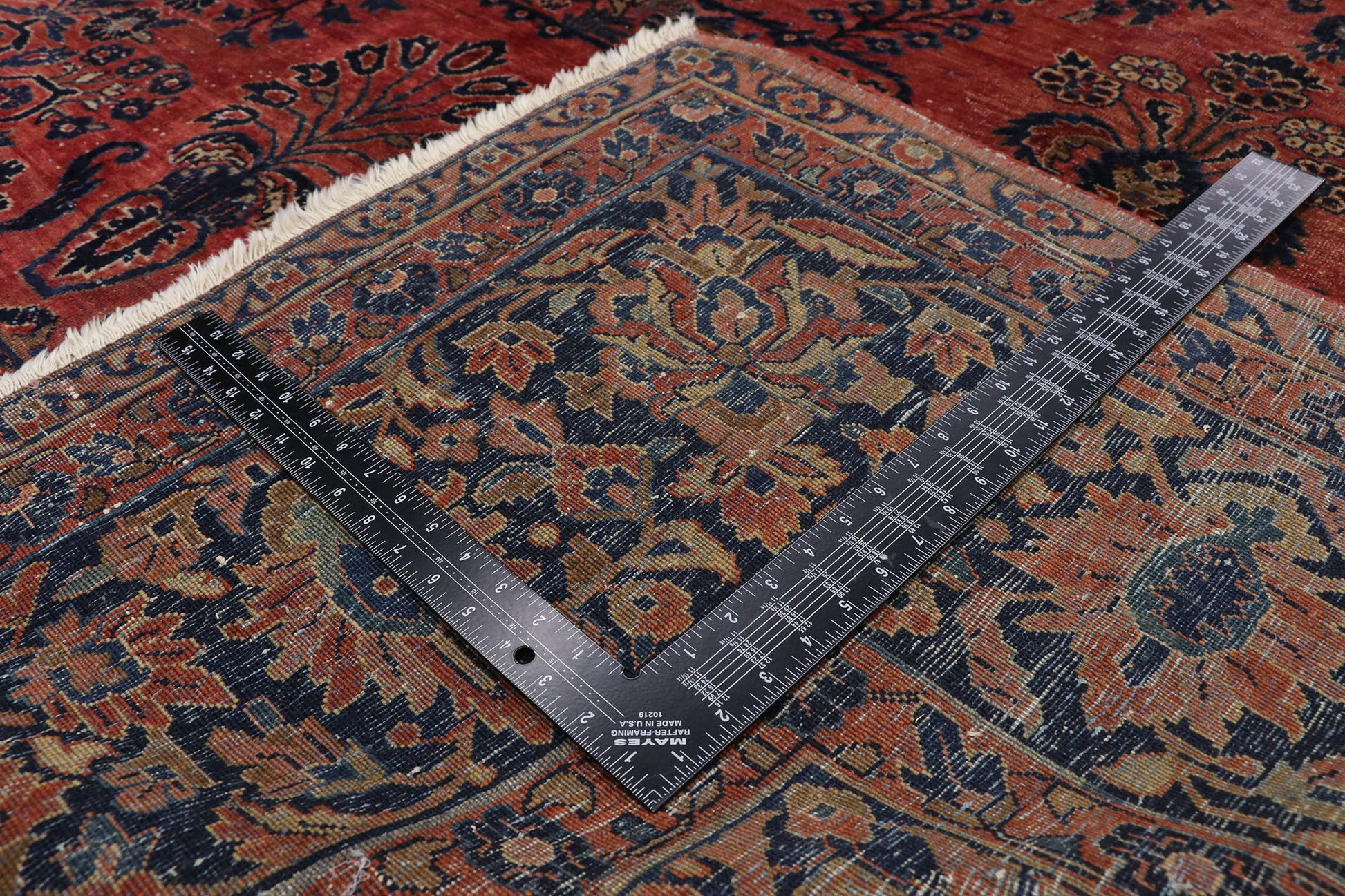 11 x 14 Antique Persian Sarouk Rug 77387