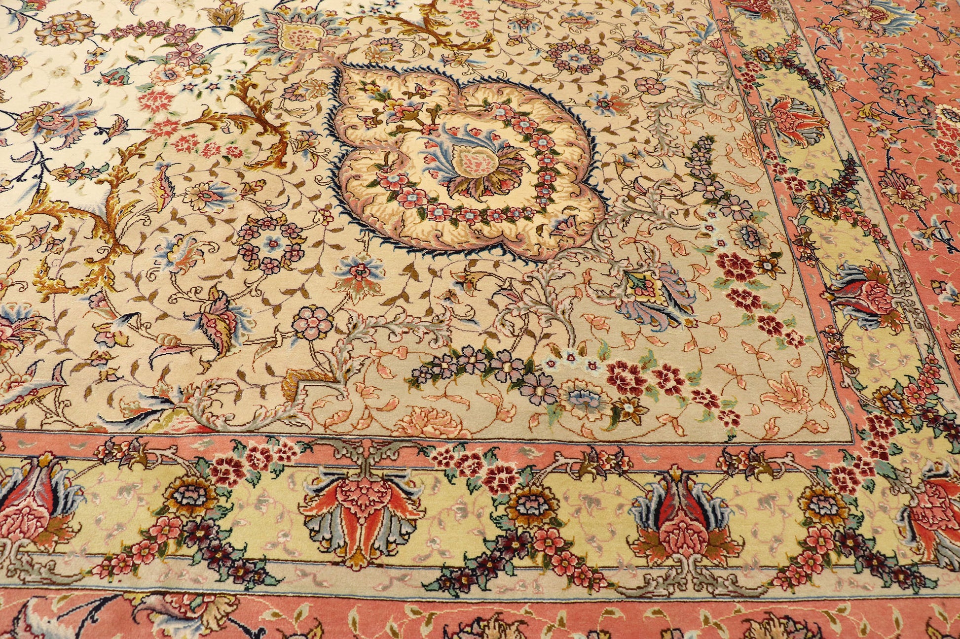 17 x 27 Vintage Persian Shirfar Tabriz Rug 77436