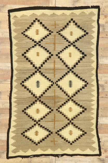 5 x 8 Antique Crystal Navajo Rug 77459