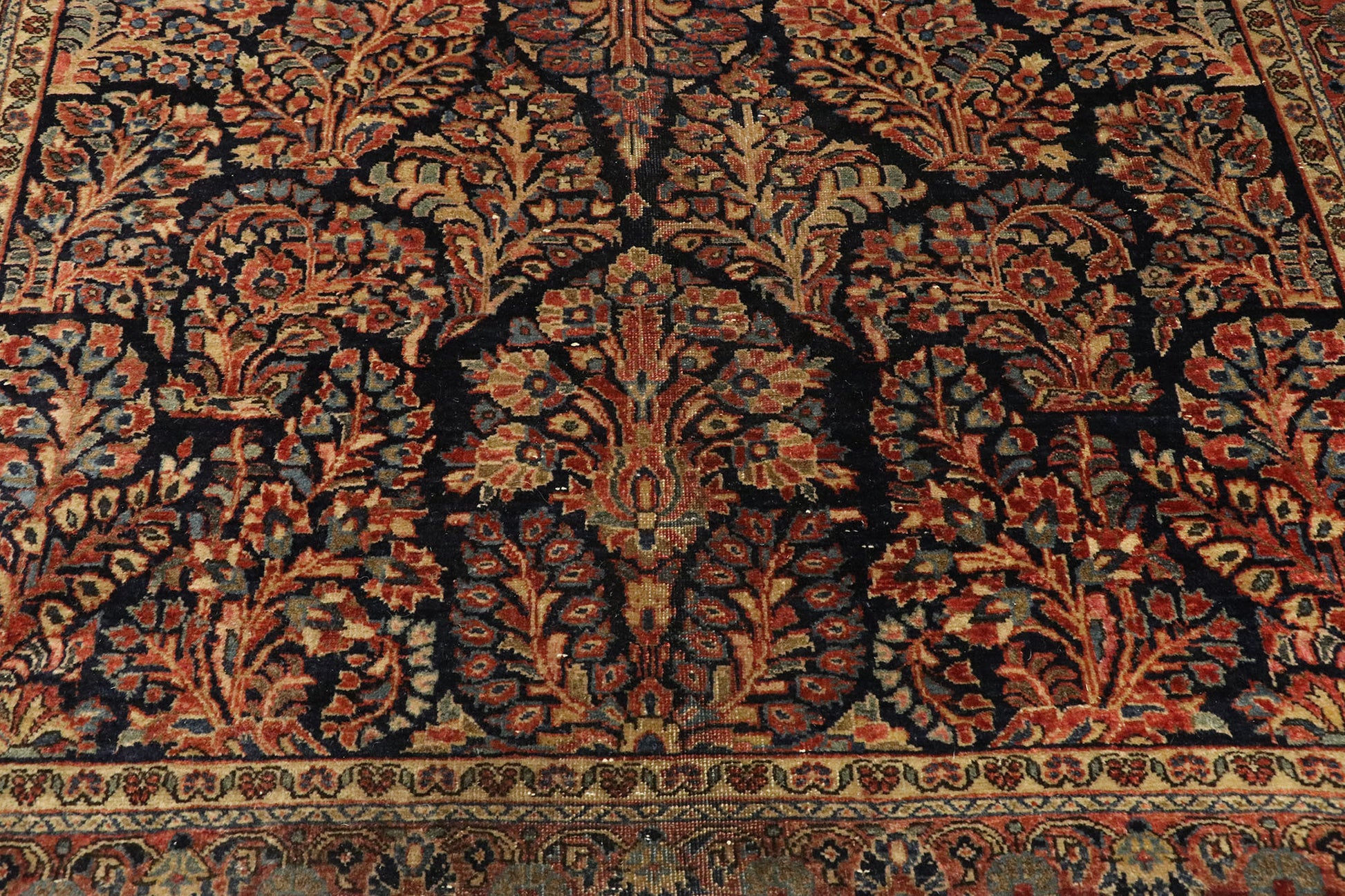 4 x 6 Antique Persian Mohajeran Sarouk Rug 77460