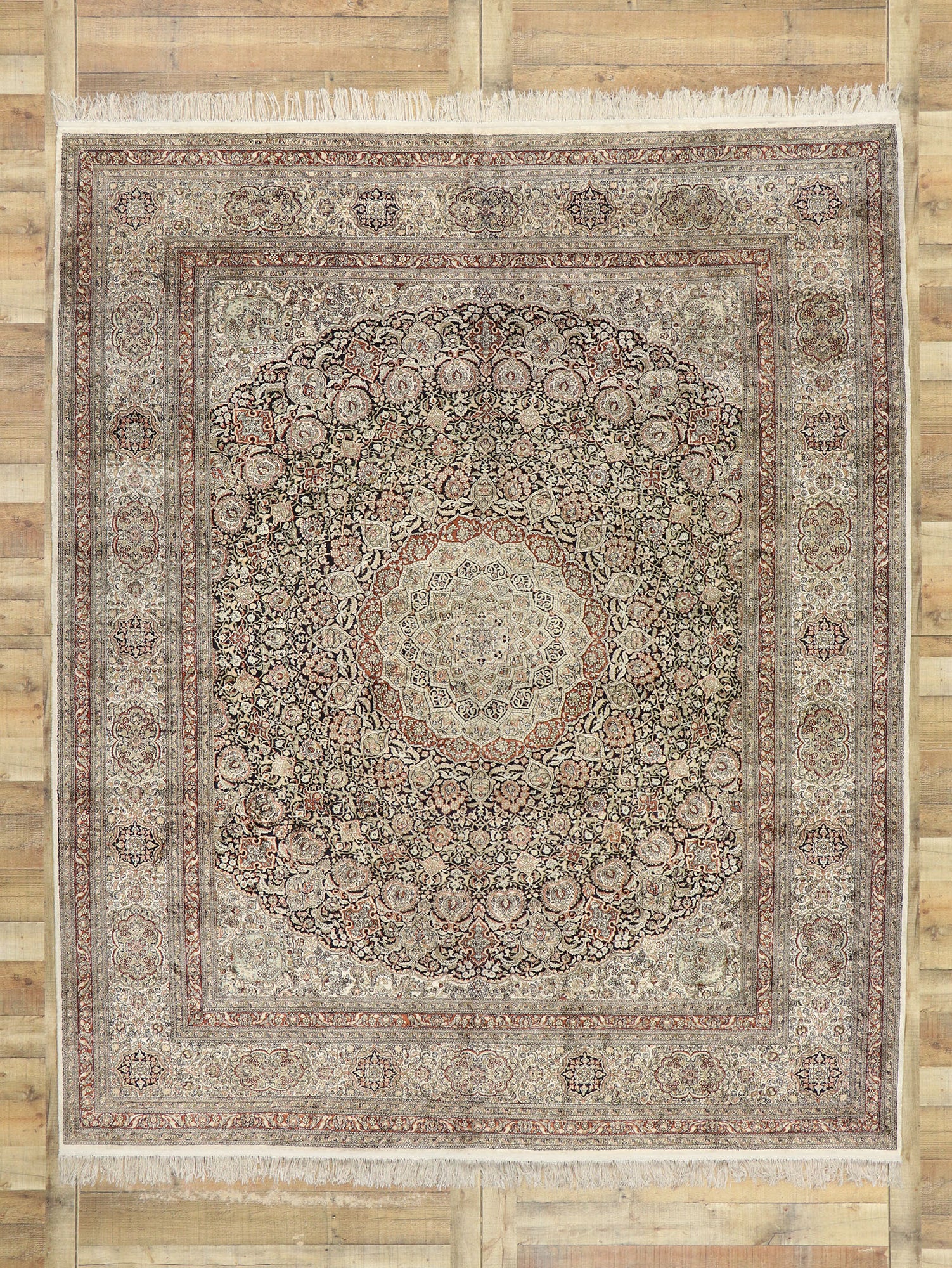9 x 10 Vintage Turkish Silk Hereke Rug 77475